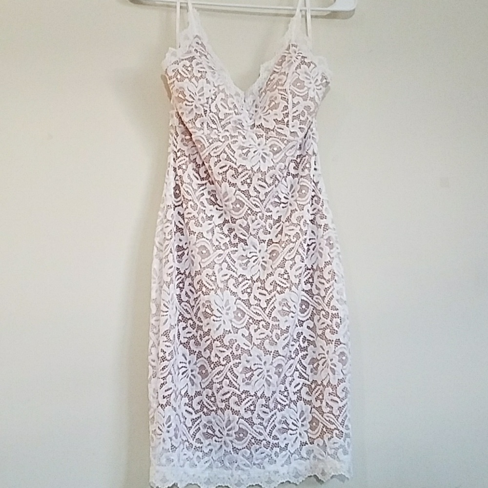 NWT White lace bodycon dress